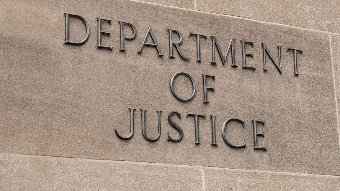 16:19 Department of Justice (Shutterstock)