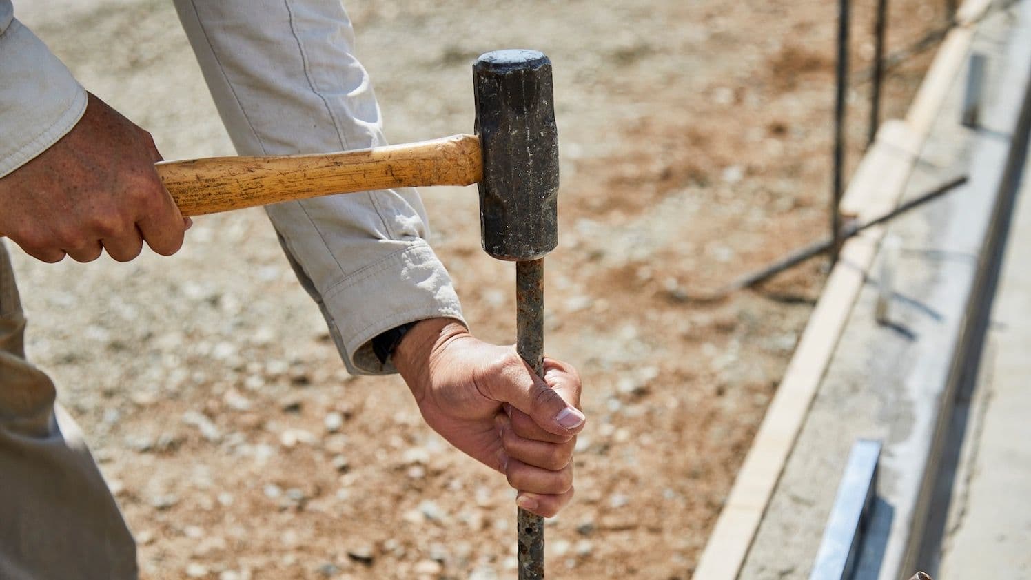 (16:9 CROP) staking (Shutterstock)