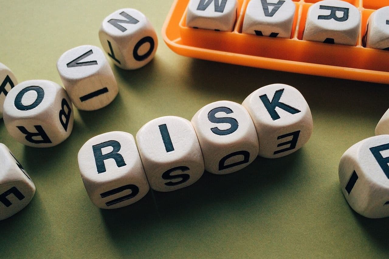 Risk, word, letters. (WOKANDAPIX/Pixabay)