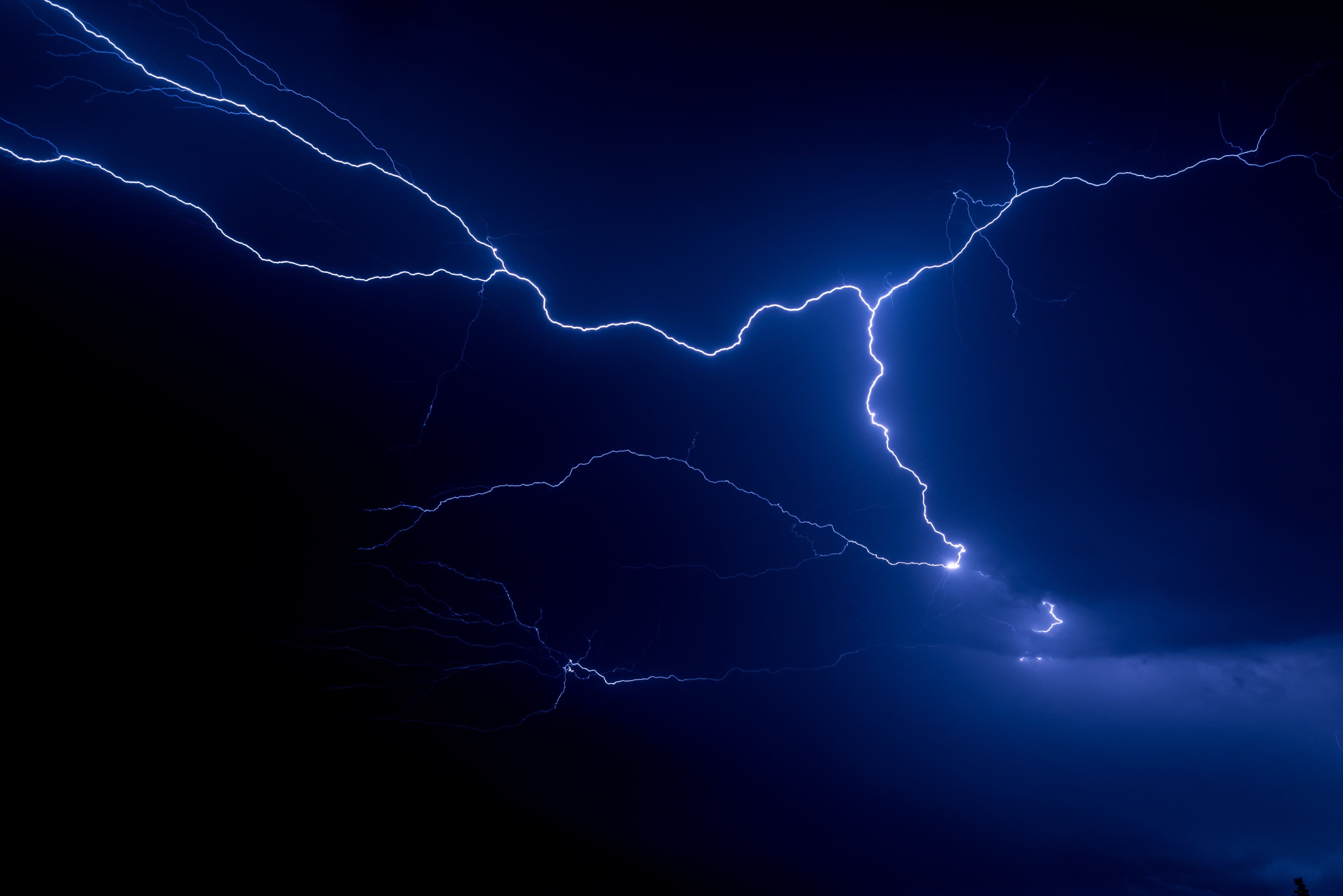 Binance sets up lightning network nodes (Leon Contreras/Unsplash)