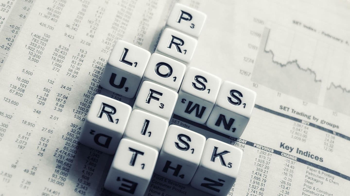 CDCROP: Risk Profit Loss Dice Charts Markets (Gino Crescoli/Pixabay)