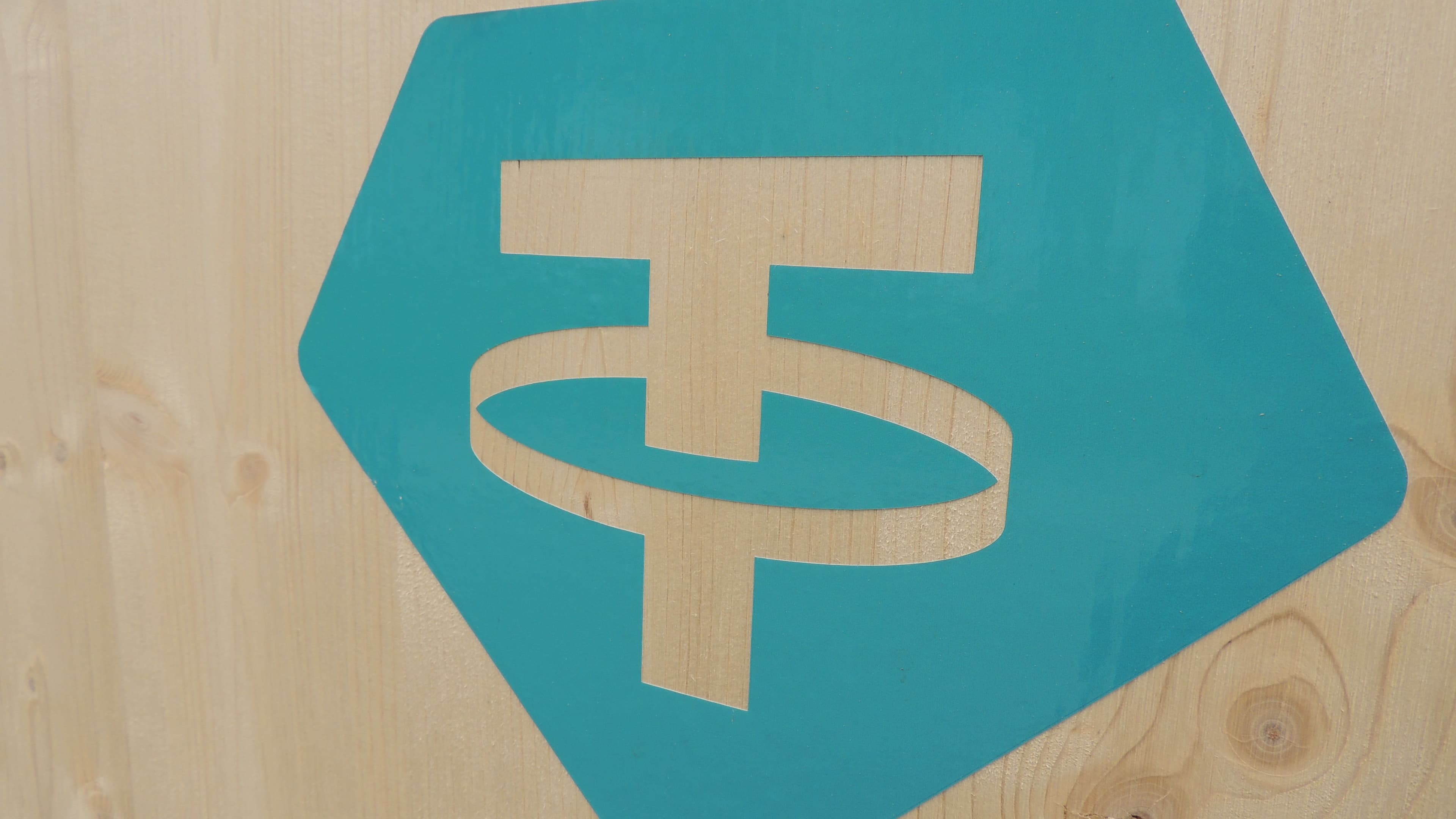 16:9 crop Tether logo (Nikhilesh De/CoinDesk)