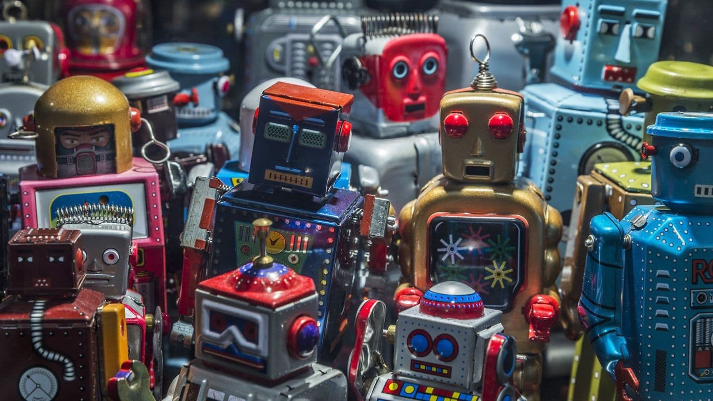 CDCROP: bots robots (Shutterstock)