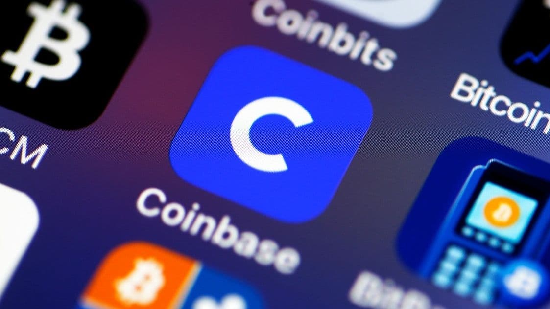 Coinbase Cryptocurrency Exchange app on smartphone (Chesnot/Getty Images)