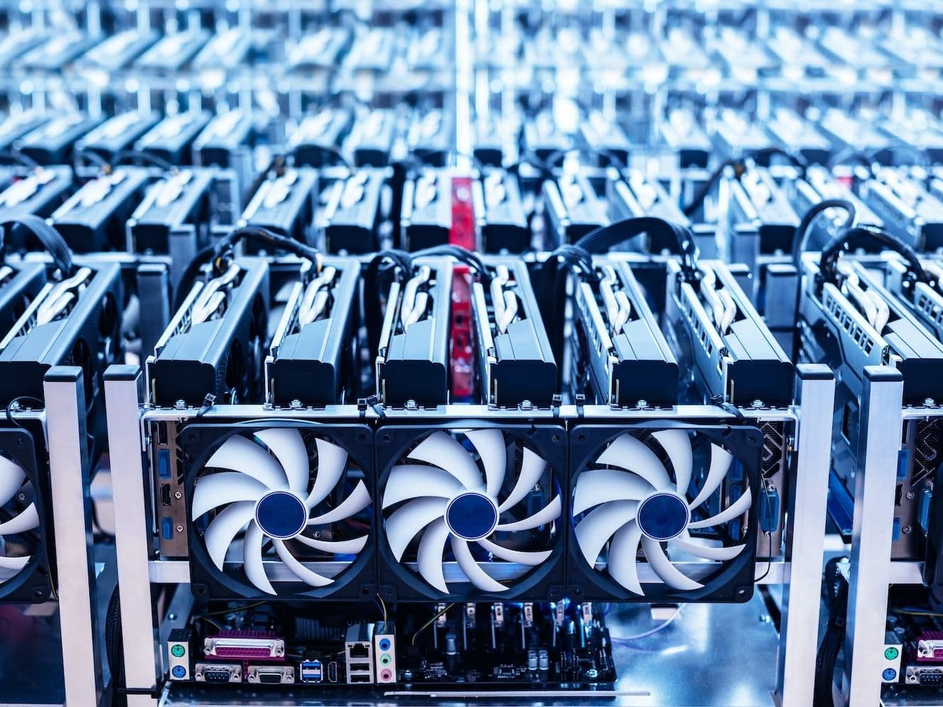 Mining, Bitcoin miners, fans (Michal Bednarek/Shutterstock)