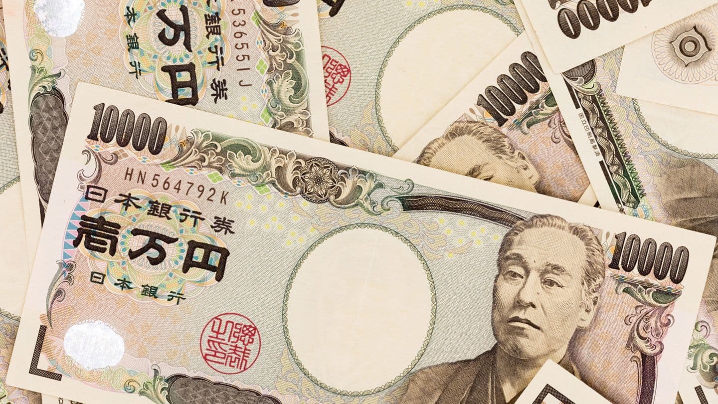 (16:9 CROP): Japanese Yen money currency (Shutterstock)