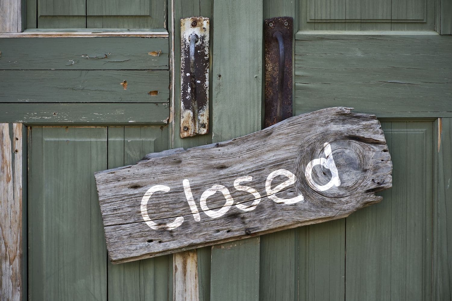 'Closed' sign