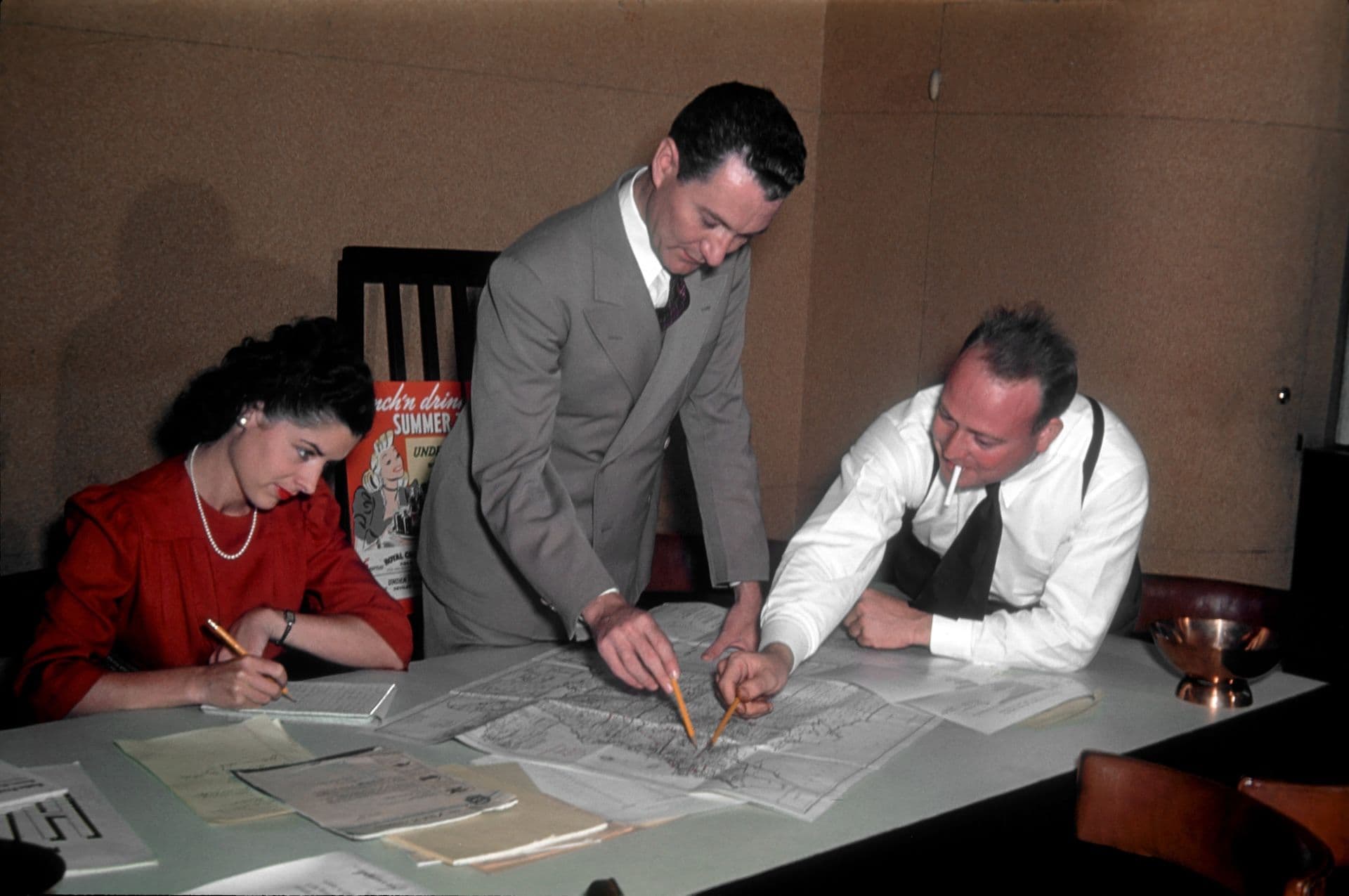 NEW YORK - CIRCA 1950:  Madison Avenue advertising executives work on a project circa 1950 in New York City, New York. (Photo by Ivan Dmitri/Michael Ochs Archives/Getty Images)