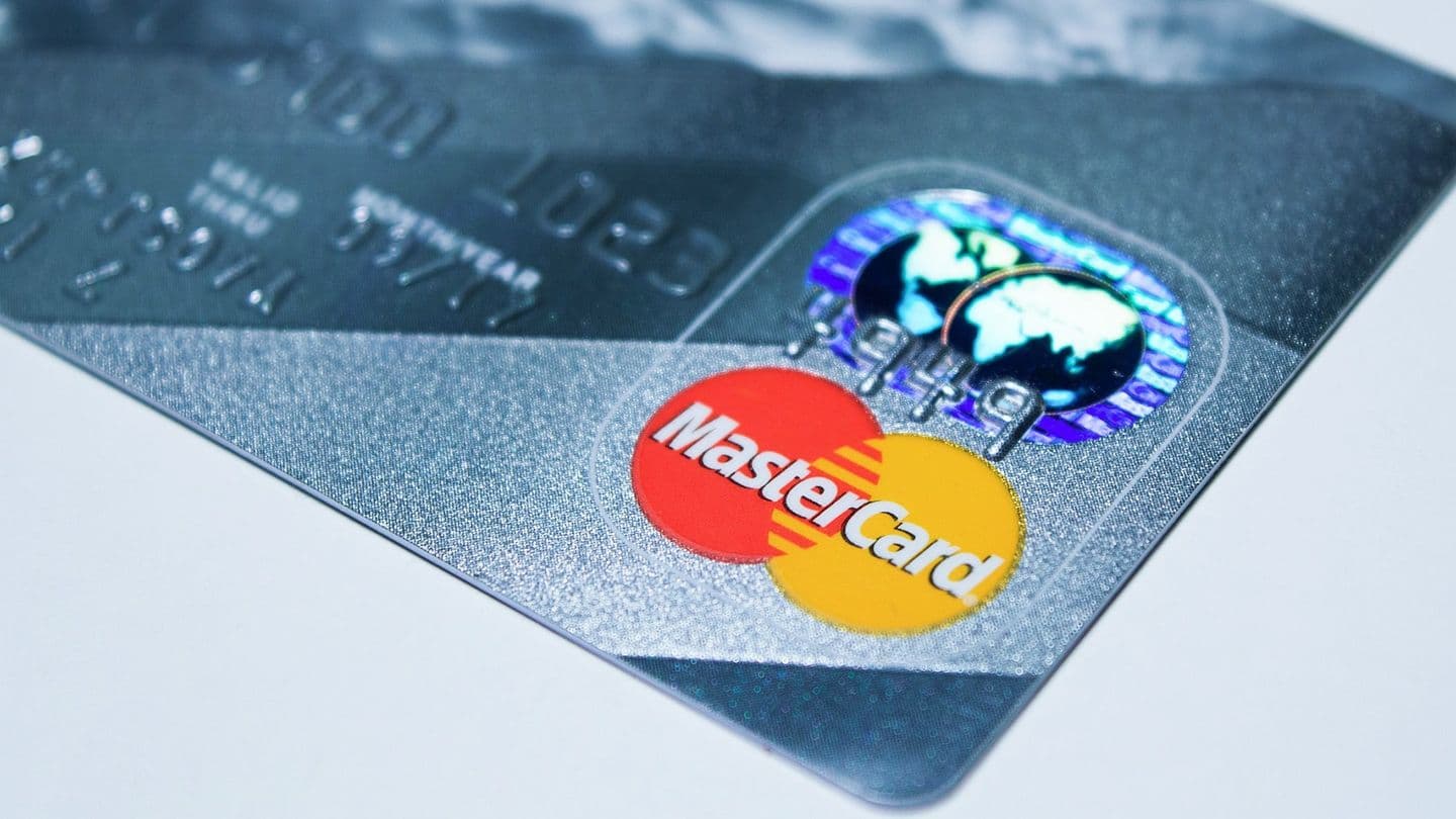 16:9crop: Mastercard Credit Card close up (Alina Kuptsova/Pixabay)